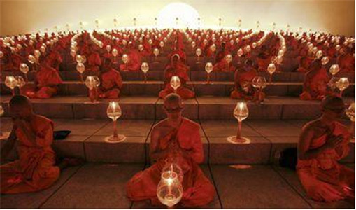 中道理念与现代佛教教育